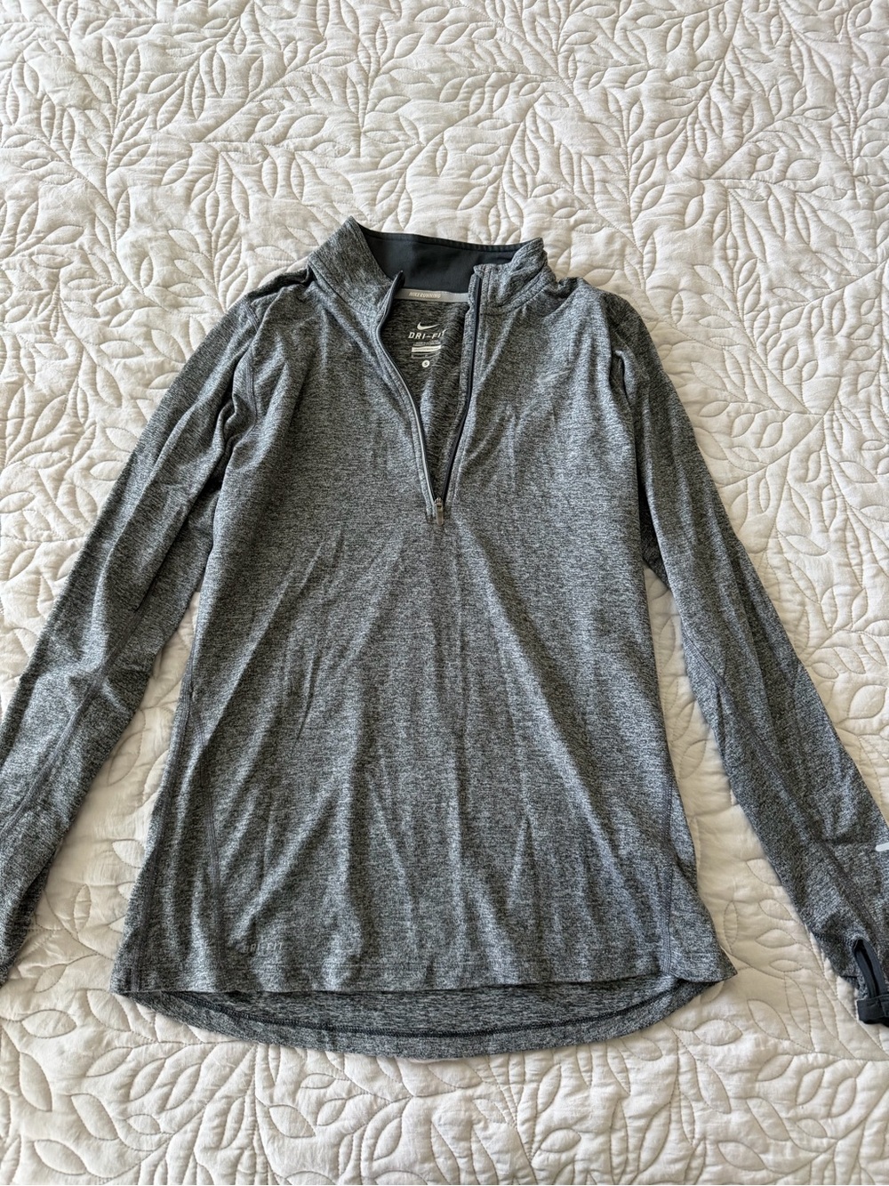 Nike Women's Heather Gray Quarter-Zip Long Sleeve Pullover